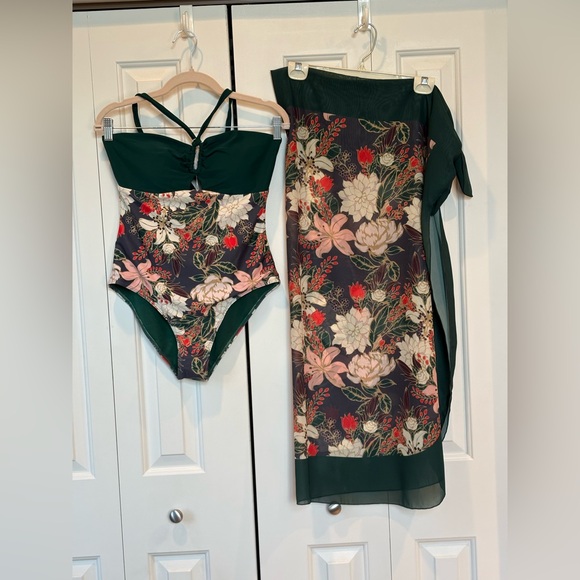 IMEKIS Other - NWT - IMEKIS One Piece Swimsuit W/ Matching Sarong.  Size Large.